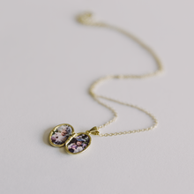 Load image into Gallery viewer, Oval Locket