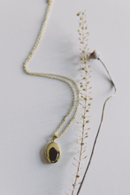Load image into Gallery viewer, Oval Locket